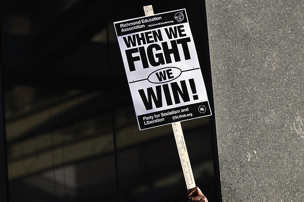 Dozens of educators, local lawmakers and community members rally to urge the Richmond School Board to reject a collective bargaining proposal. (Julianne Tripp Hillian/Richmond Free Press)