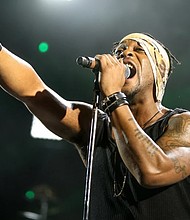 D’Angelo performs during FYF Fest at L.A. Memorial Sports Arena & Exposition Park in Los Angeles, Aug. 23, 2015. (Photo by Rich Fury/Invision/AP, File)