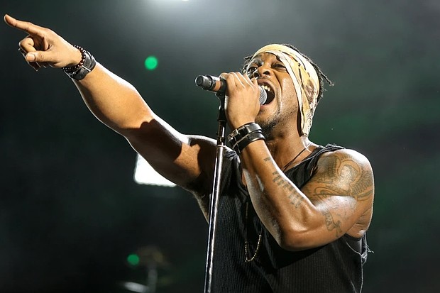 D’Angelo performs during FYF Fest at L.A. Memorial Sports Arena & Exposition Park in Los Angeles, Aug. 23, 2015. (Photo by Rich Fury/Invision/AP, File)