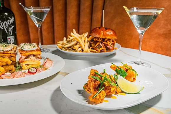 Houston diners can now enjoy Fielding’s acclaimed lunch menu on Thursdays, featuring seasonal specialties, premium steaks, and a new outdoor …