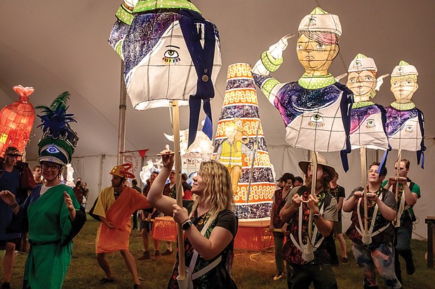 Artist George Ferrandi’s illuminated Jump!Star sculptures will take center stage during InLight 2025: Super!Giant!Jump!Star!, Oct. 17–18 at Abner Clay Park.