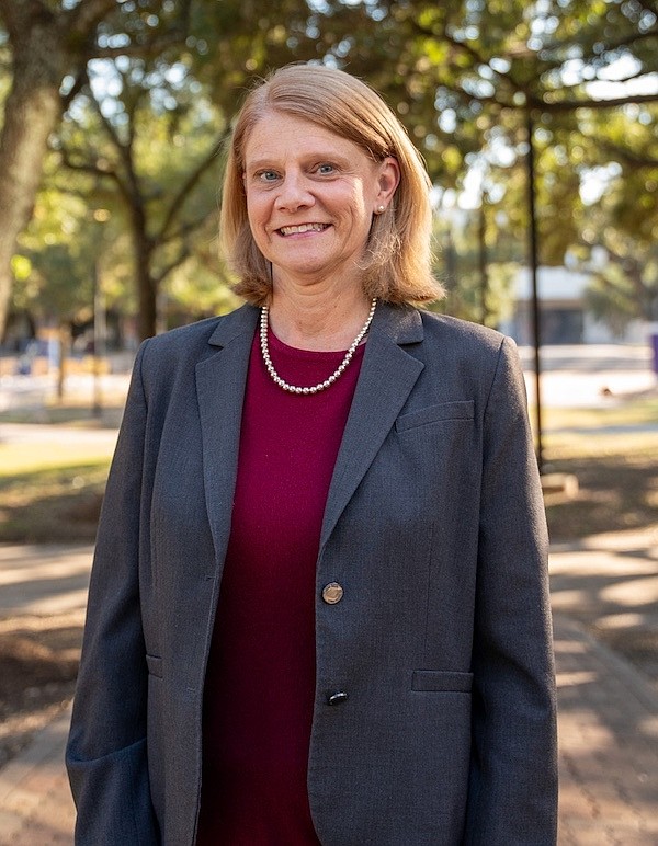 Dr. Jennifer H. Stephens