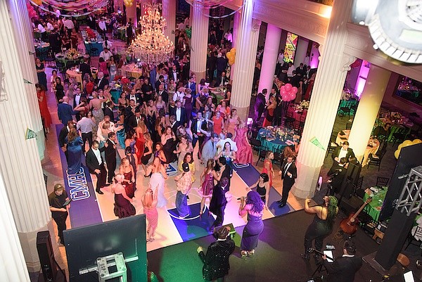 CHILDREN’S MUSEUM HOUSTON’S “PROM NIGHT: PARTY LIKE IT’S 1999” GALA/Photo credit: Alexander’s Fine Portrait Design