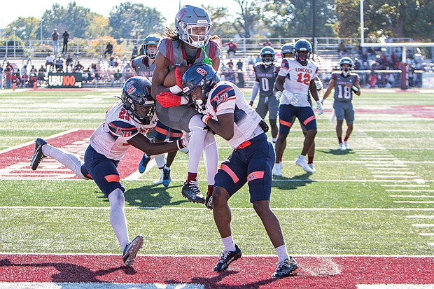 Wide receiver Keon Davis caught five passes for 79 yards and two touchdowns, including a leaping grab in the end zone over two Lincoln
defenders.