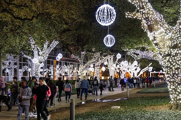 HAR’s Home for the Holidays at Discovery Green brings ice skating, bumper cars on ice, H-Town Holiday Lights, and festive …