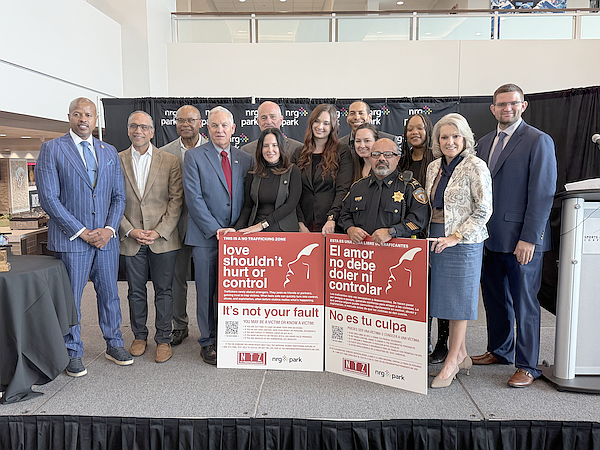 Jacquelyn Aluotto along with speaker Ron Reynolds, Texas State Representative, Harris County Sheriff Ed Gonzalez, National Child ID Executive Director Kenny Hansmire, and National Football League Hall of Fame Mike Singletary, and COH Council Memeber Twila Carter