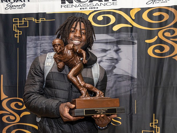 Curtis Allen of Virginia Union University, recently named the 2025 HBCU
GO Football Offensive Player of the Year, accepts the Black College
Player of the Year Award at the 3rd Annual Maxie Awards Banquet at
the Robinson Theater Community Arts Center on Wednesday, Dec. 3.