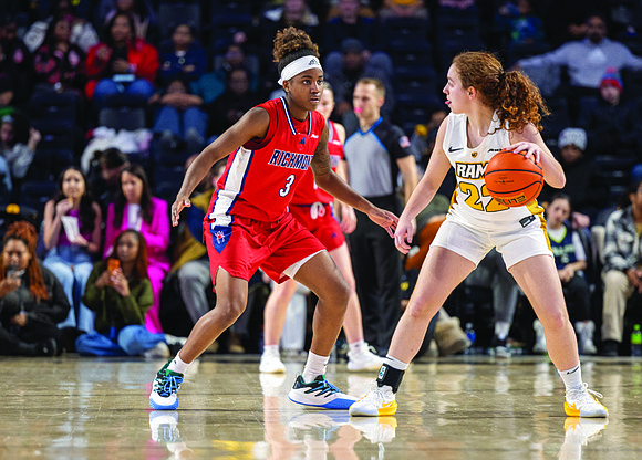 Ally Sweeney scored a career-high 27 points and Maggie Doogan recorded a double-double as Richmond defeated Virginia Commonwealth 77-65 in …
