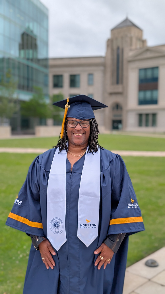 After battling addiction and homelessness for decades, a 63-year-old Houston woman finally earned her college degree — proving it’s never … After battling addiction and homelessness for decades, a 63-year-old Houston woman finally earned her college degree — proving it’s never …