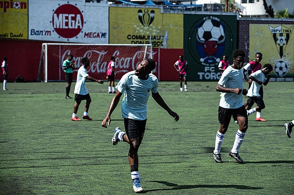 Despite gang violence devastating sports facilities in Haiti, the national soccer team’s historic World Cup qualification is giving young athletes …