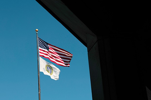 US Department of Energy and American flags
