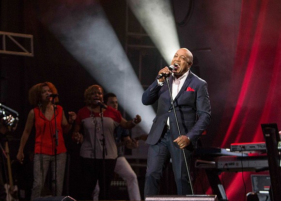Grammy-winning R&B legend Peabo Bryson, known for Disney classics “Beauty and the Beast” and “A Whole New World,” has died …