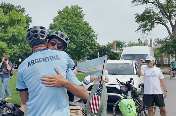After cycling nearly 11,000 miles through 17 countries over nine and a half months, three friends from Argentina arrived in … After cycling nearly 11,000 miles through 17 countries over nine and a half months, three friends from Argentina arrived in …