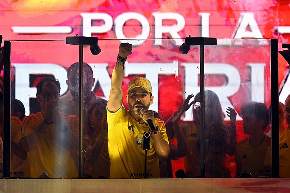 A Colombian judge has barred presidential frontrunner Abelardo de la Espriella from wearing the national soccer team's jersey in political …