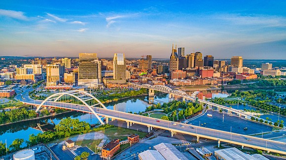 Just a short nonstop flight from Houston, Nashville offers the perfect blend of luxury accommodations, award-winning dining, rich cultural attractions, …