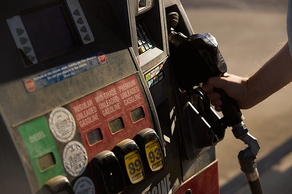 As gas prices continue to fall following recent Middle East tensions, Americans are feeling more optimistic about the economy, though …