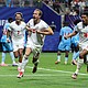 Harry Kane (center)
