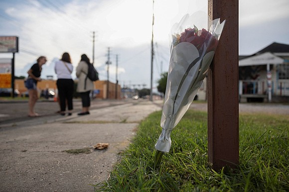 The family of Lorenzo Salgado Araujo is demanding answers after the Houston construction worker was fatally shot by an ICE …
