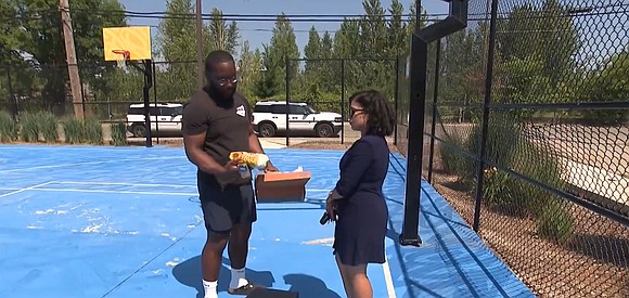 After hundreds of pairs of sneakers meant for Detroit children were stolen from a nonprofit's warehouse, the community is rallying …