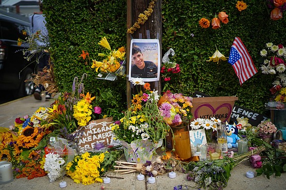 President Trump has reversed an ICE directive pausing most traffic stops following two fatal agent-involved shootings, calling the tactic one …