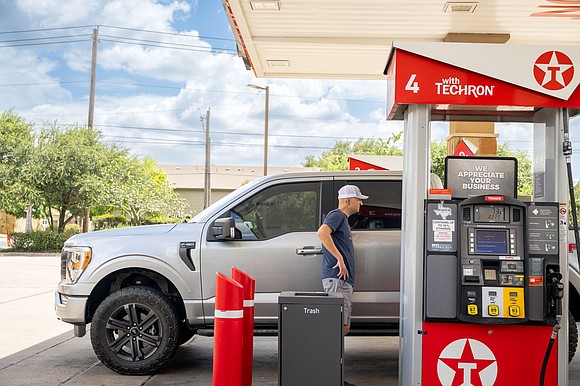 Lower gas prices briefly cooled inflation and boosted consumer spending in June, but economists warn renewed tensions with Iran and … Lower gas prices briefly cooled inflation and boosted consumer spending in June, but economists warn renewed tensions with Iran and …