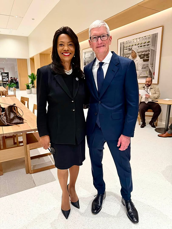 Apple’s new Advanced Manufacturing Center is putting Houston talent at the heart of the next manufacturing revolution, with AI, automation … Apple’s new Advanced Manufacturing Center is putting Houston talent at the heart of the next manufacturing revolution, with AI, automation …