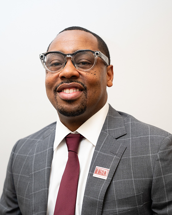 Texas Southern University has hired two-time National Athletics Director of the Year Ashley Robinson as its new Vice President and …