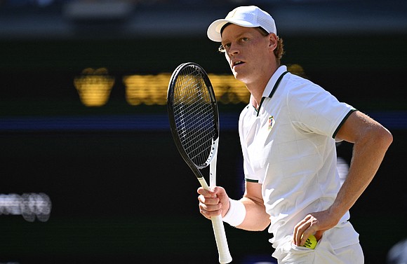 World No. 1 Jannik Sinner has withdrawn from the US Open with a right knee injury, dealing a major blow … World No. 1 Jannik Sinner has withdrawn from the US Open with a right knee injury, dealing a major blow …
