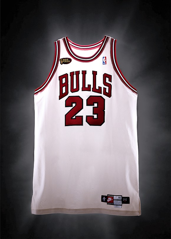 Michael Jordan’s iconic Game 3 jersey from the 1998 NBA Finals is heading to auction with an estimated price of …