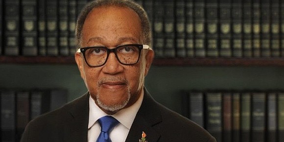 Rev. Benjamin F. Chavis Jr. argues that successful corporate leaders of color are too often denied the benefit of the …