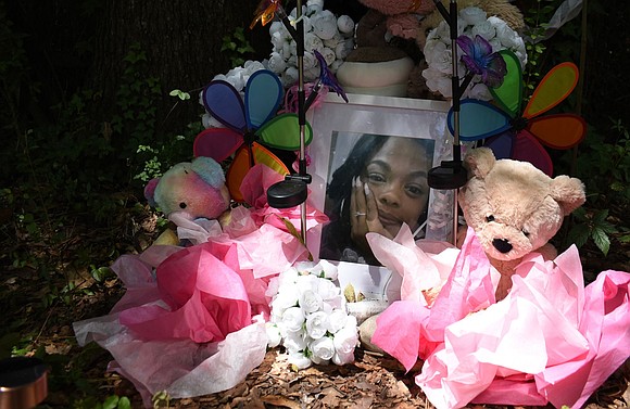 A Mississippi mother is demanding answers after her 29-year-old daughter, Tasia Fortune, was found hanging from a tree, as police …