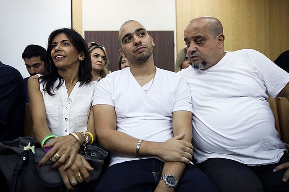 Israel’s president has pardoned a former soldier convicted of killing an incapacitated Palestinian attacker, reopening debate over military conduct, accountability …