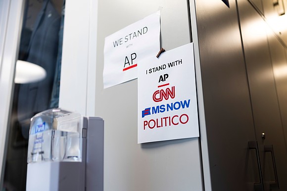 The Justice Department is arguing that President Trump can restrict CNN, MS NOW and Politico’s access to parts of the …