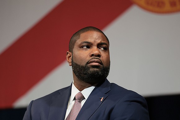 Florida GOP gubernatorial candidate Byron Donalds has reduced the prominence of Donald Trump on his campaign website, as Republican candidates …