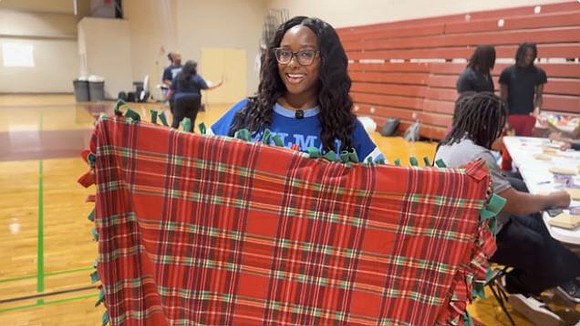 Atlanta University Center students are turning blankets, care kits and handwritten notes into acts of hope for people experiencing homelessness, …