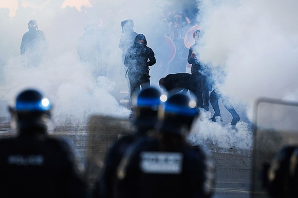 Violent student protests are spreading across France, forcing hundreds of schools to close as demonstrators demand better education funding and …