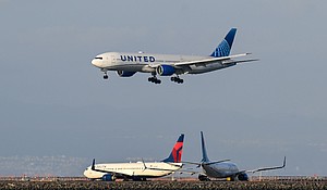 Delta and United Airlines planes