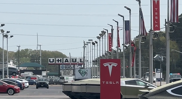Two Virginia men face federal charges in an alleged identity-theft scheme involving stolen Teslas, fraudulent vehicle titles and disabled GPS … Two Virginia men face federal charges in an alleged identity-theft scheme involving stolen Teslas, fraudulent vehicle titles and disabled GPS …