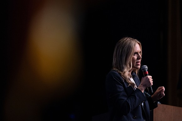 South Carolina Senate candidate Annie Andrews is responding to President Trump’s anti-transgender slur with a campaign ad defending her record … South Carolina Senate candidate Annie Andrews is responding to President Trump’s anti-transgender slur with a campaign ad defending her record …
