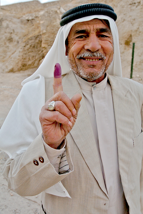 A retired Army combat journalist recalls Iraqi voters’ courage under threat and urges Americans to stand firm against intimidation and …