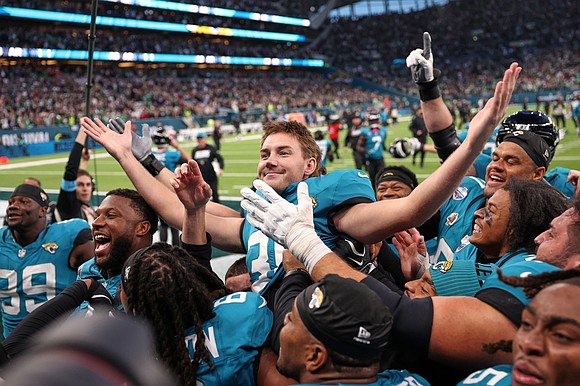 The Jacksonville Jaguars stunned the Philadelphia Eagles with a last-second 19-17 victory in London, turning a potential Eagles win into … The Jacksonville Jaguars stunned the Philadelphia Eagles with a last-second 19-17 victory in London, turning a potential Eagles win into …