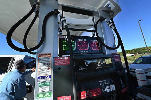 The Iran war is hitting Americans in the wallet, driving up gas prices, mortgage rates and airfares while wages lag …