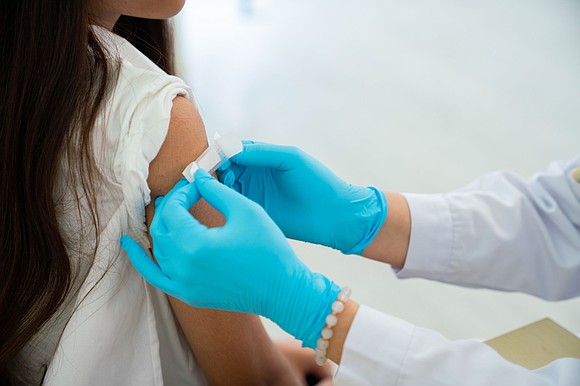 Flu season is arriving weeks ahead of schedule as a mutated H1N1 strain spreads across the U.S., prompting health experts …