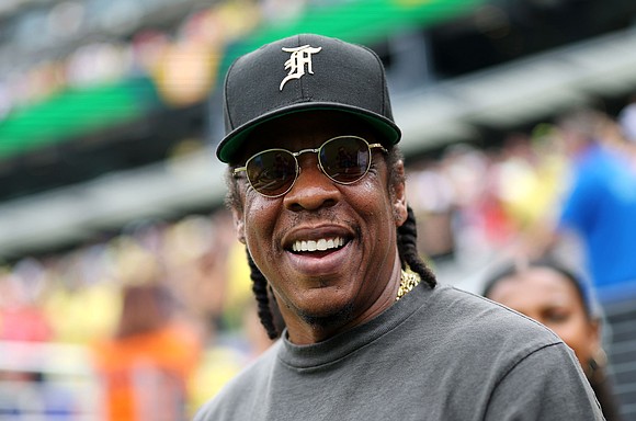 Jay-Z is taking center stage at Super Bowl LXI in 2027! The rap mogul will headline the halftime show, sparking … Jay-Z is taking center stage at Super Bowl LXI in 2027! The rap mogul will headline the halftime show, sparking …