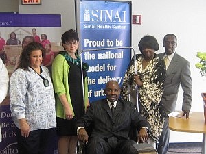 (L to R) Michele Mazurek, R.N., Mt. Sinai Hospital, Alison Smith, VP Operations, Gift of Hope, Cook County Commissioner Robert Steele, Debra Wesley, Sinai Health System and Jackie D. Lynch, director of community affairs, Gift of Hope pose for a photo following Aug. 1's press conference observing National Minority Donor Awareness Day. (Photo by Thelma Sardin)