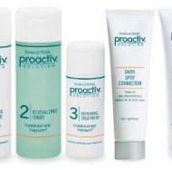 PROACTIV ACNE & DARK SPOT REPAIR KIT (PRNewsFto/Proactiv) SANTA MONICA, CA UNITED STATES